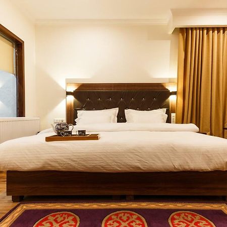 Hotel Leh Plaza Экстерьер фото