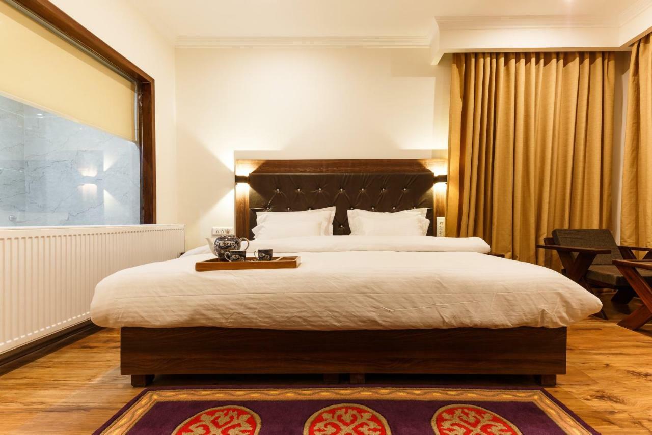 Hotel Leh Plaza Экстерьер фото
